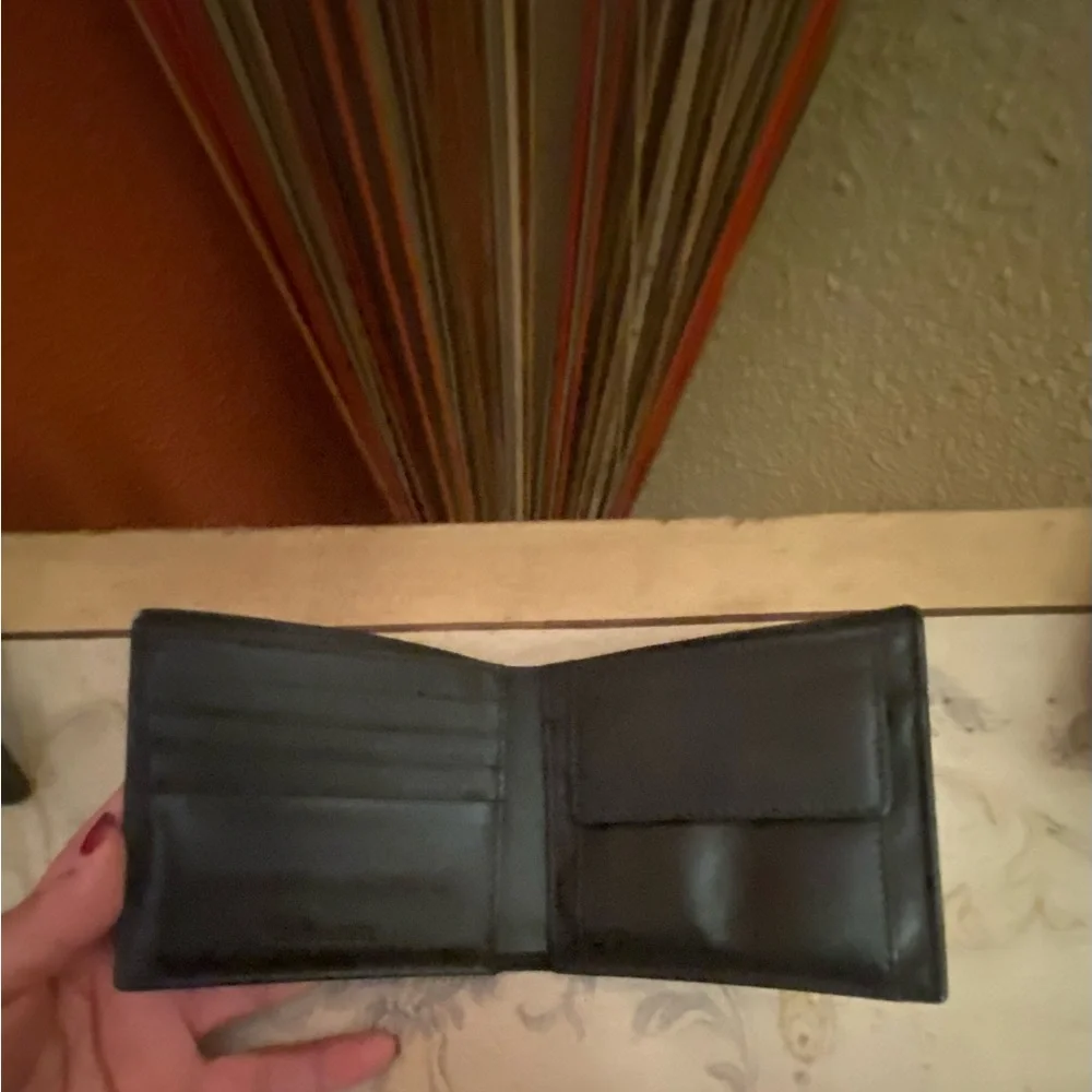 Burberry - EUC - Beige and Black Nova Check Wallet - Unisex - Like New